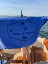 Load image into Gallery viewer, sweet cheeks blú towel
